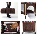 Hersteller NEU Baby Laufstall mit Windelwechsler, Spielzeug Bar mit 5 Spielzeug Faltbare Baby Playpens